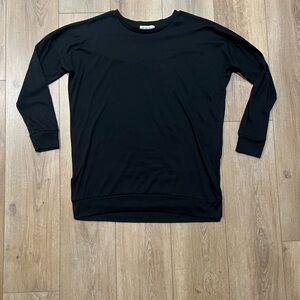 Classic Black Women’s Tunic Long sleeve Shirt Large